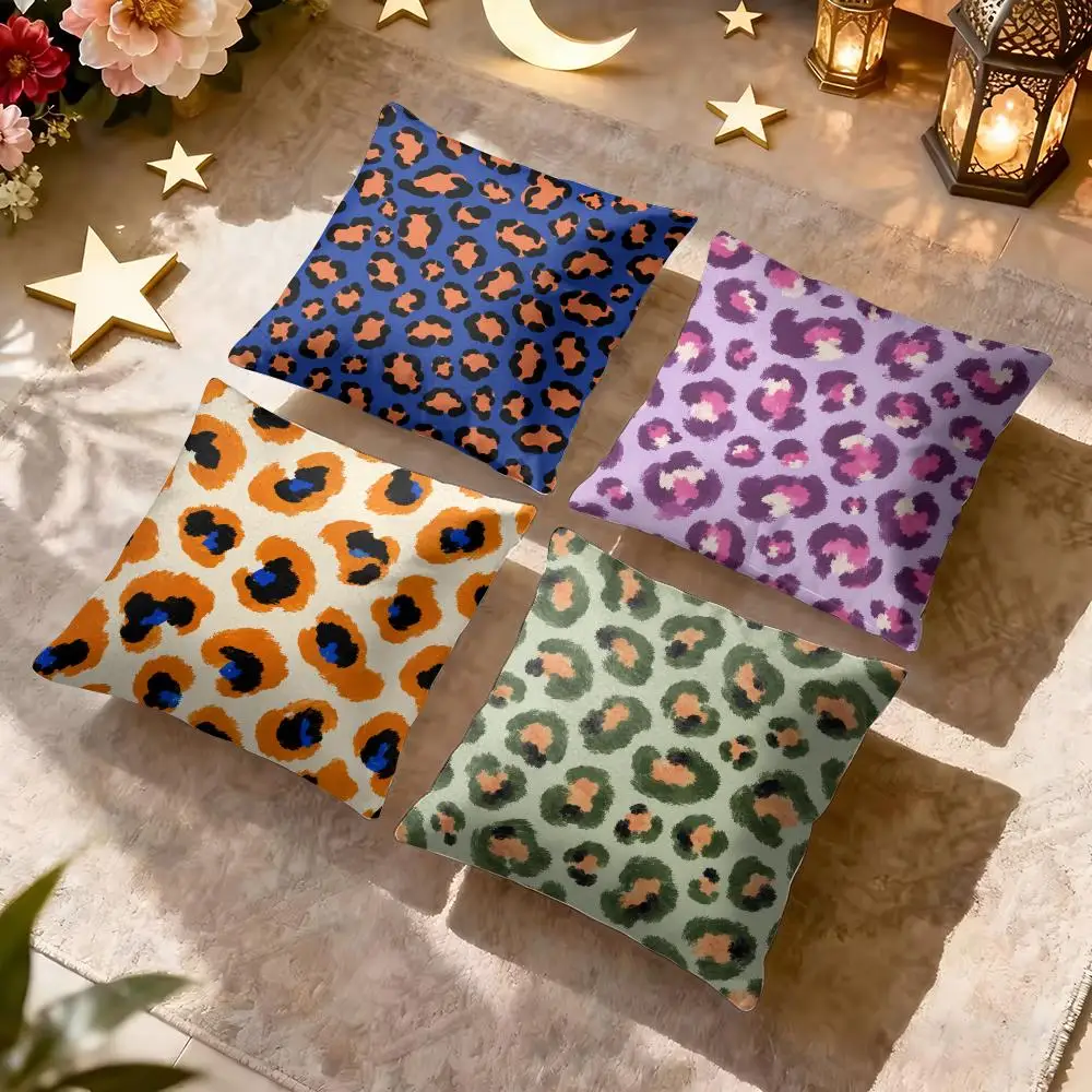 Colorful Leopard Pattern Cushion Cover Breathable Short Plush Pillow Case Wrinkle-Resistant Machine-Washable For Easy Care