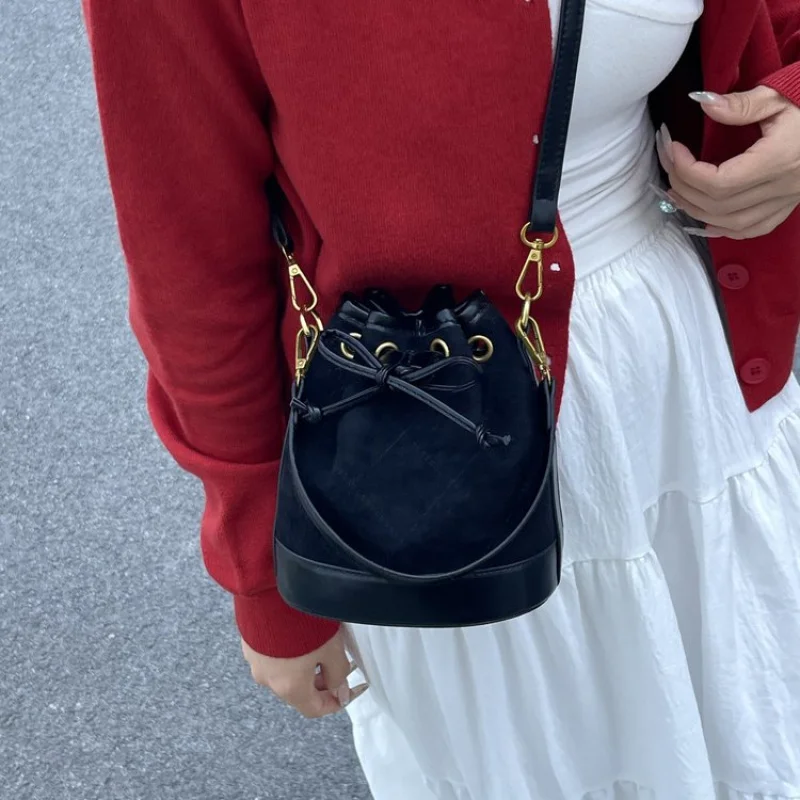 

Fashionable Ladies Handbag Leather Crossbody Bag By Famous Designer For Women - Shoulder Tote Elegant Classic