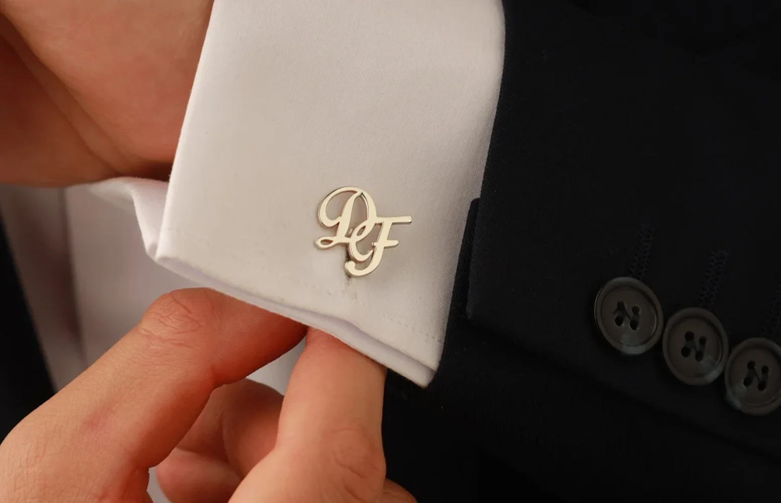 Personalized Customized Name Logo Cufflinks Fashion Men's Shirt Cuff Buttons Wedding Jewelry Gifts