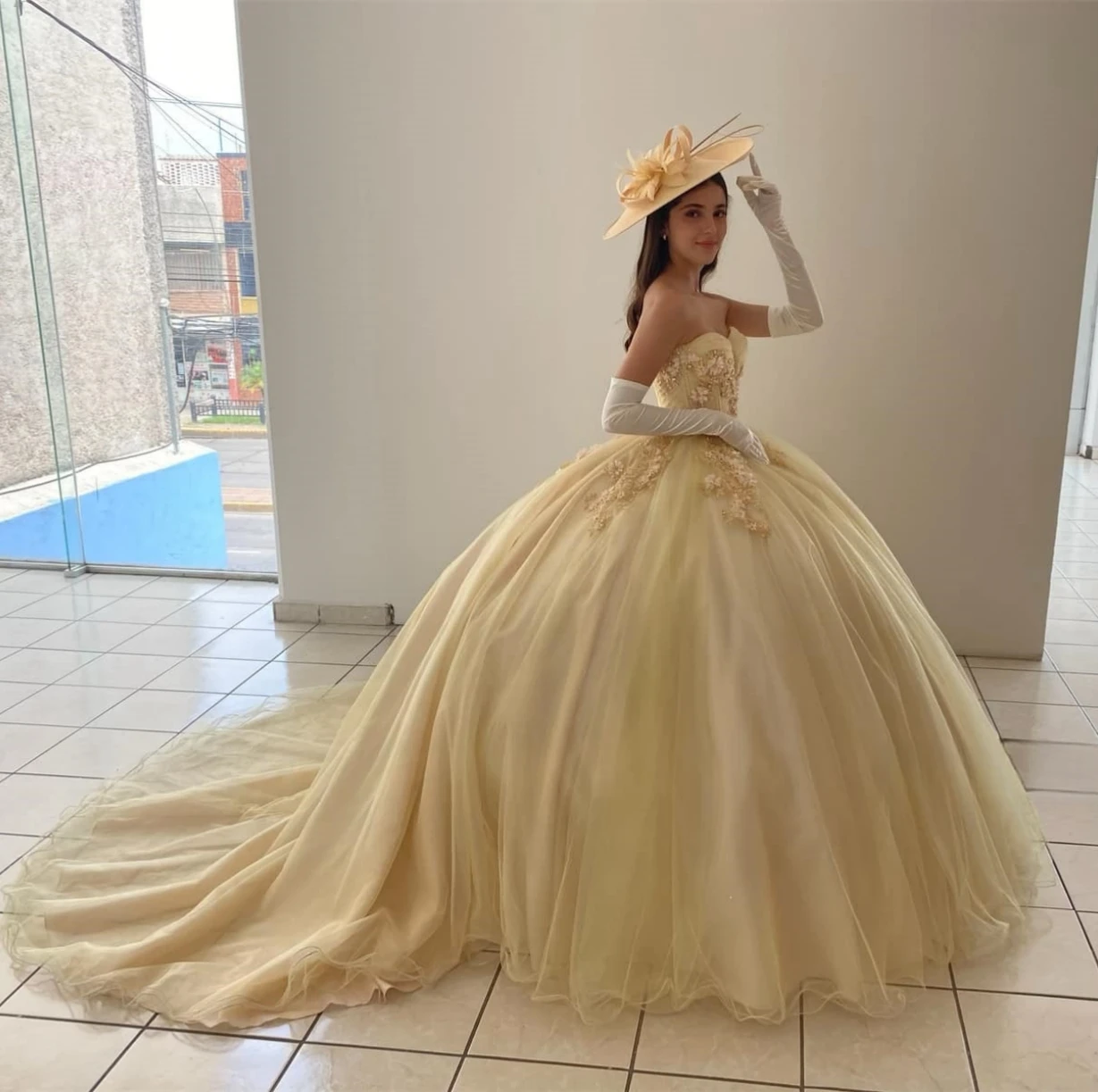 الشمبانيا الأميرة فساتين Quinceanera الكرة ثوب الحبيب تول يزين الحلو 16 فساتين 15 Años مخصصة