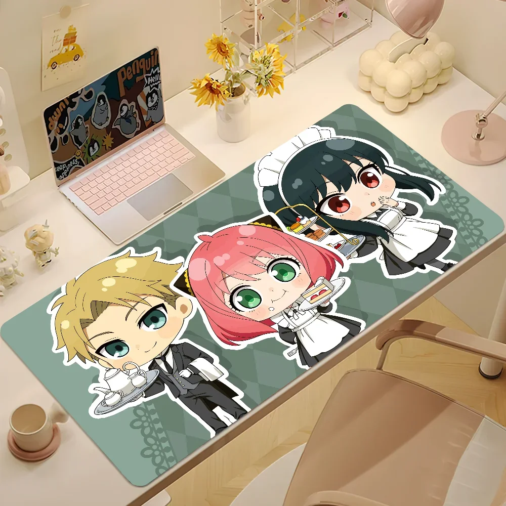 CIFBUY Large Mouse Pad Spy x Family Anime Characters Extended Desk Mat Non-slip Gaming Keyboard Deskpad for Office Study