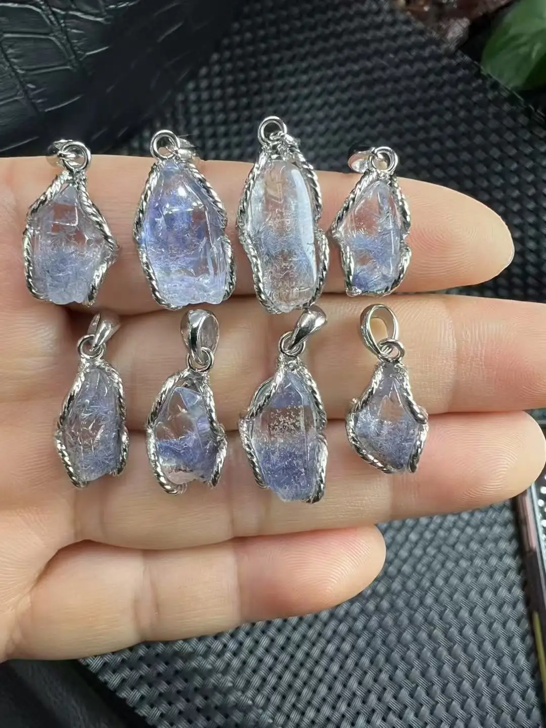 

Unit One Piece 925 Silver Inlay Natural Blue Dumortierite Crystal Stone Pendant for Meditation