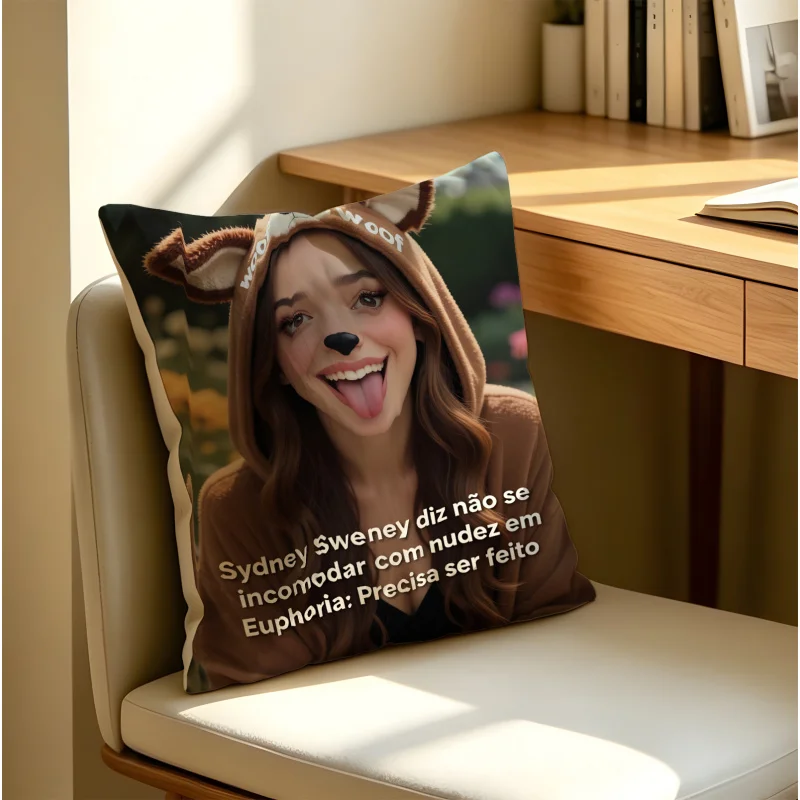 Euphoria Sydney Sweeney Coussin imprimé Animal Hood Print, coussin décoratif, comprend un noyau de coussin, 18x18 pouces pour la décoration du canapé