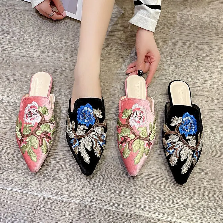 Flower Cover Toe Mules For Women 2024 Big Size Low Shoes Slippers Flat Pantofle Luxury Slides Loafers Pointed New Designer Fashi