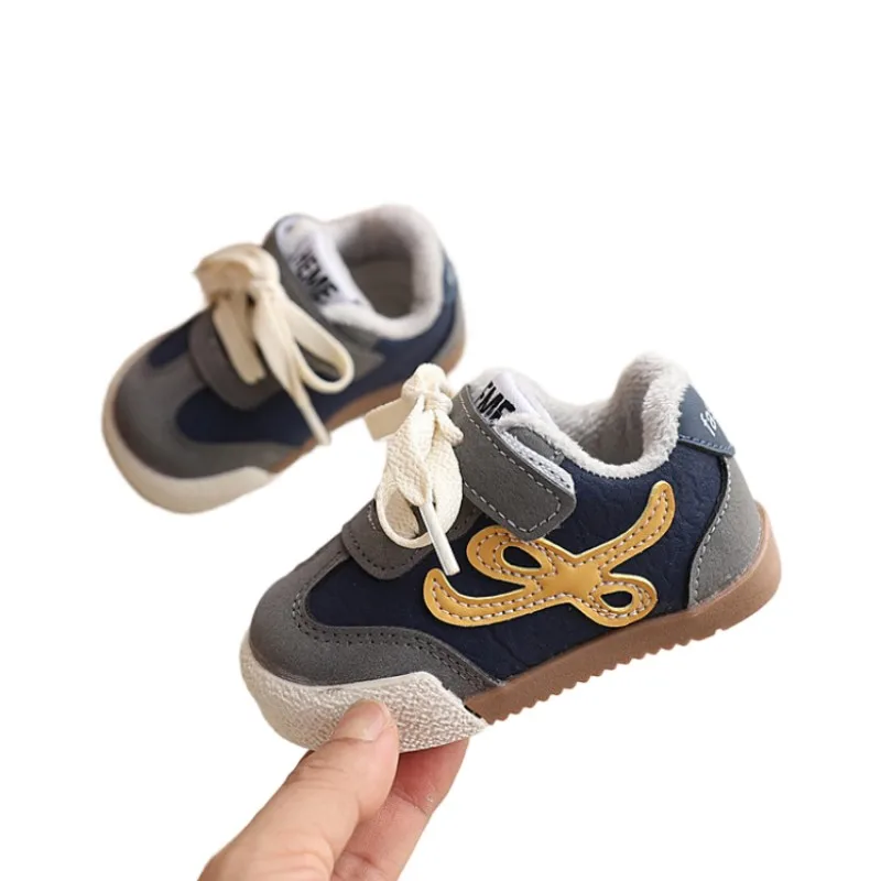 

blue baby velvet walking shoes winter new boys' soft sole non slip casual shoes girls' leather fashionable warm shoes sportsshoe