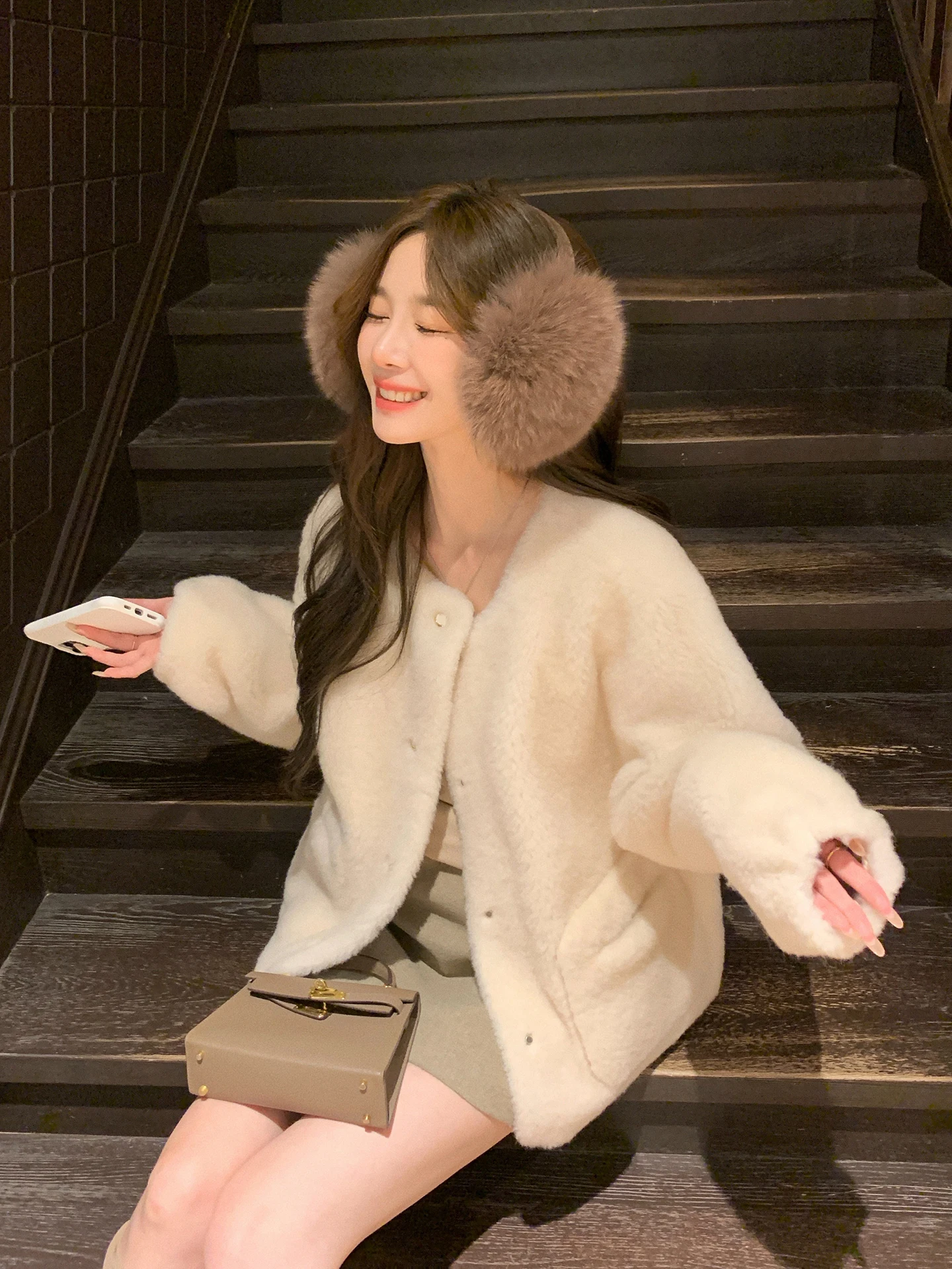 

Новая зимняя женская шуба из овчины и кожи с мехом, теплая, от Lady KiKi