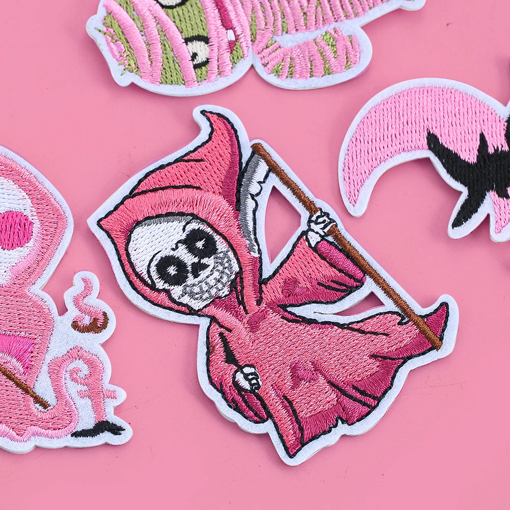 1pc Cartoon Patch Skeleton Witch Mummy Halloween Love Cute Designs DIY Embroidery Sewing Iron on Clothes Hat Backpacks Stickers