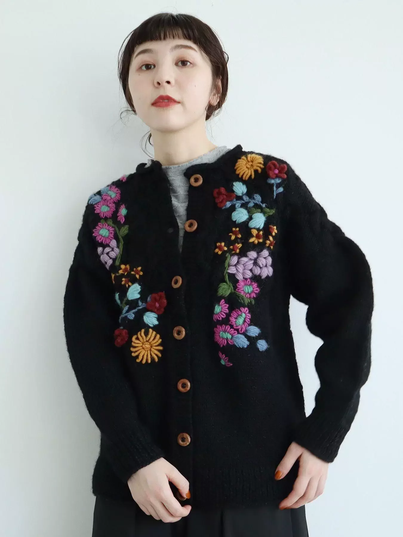 

100cm Bust Spring Autumn Women Fairy Delicate Handmade Flower Embroidered Mori Girl Loose Knitted 100% Wool Sweaters Cardigans