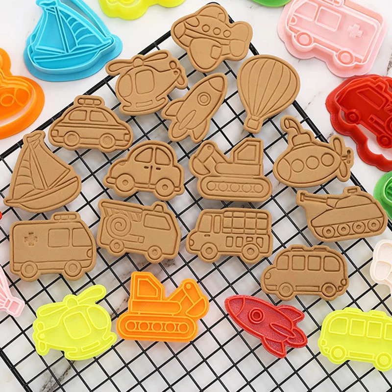 8pcs Cookies Cutter Transportation Vehicle Cartoon Biscuit Mold Plastic Candy Mold Car Taxi Airplane Rocket Biscuit Molds