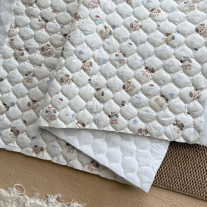 

140x90 см зажим с принтом щенка из мультфильма, хлопковая стеганая ткань для теплых курток, сумок, пальто, постельные принадлежности, подушки, ручная работа, ткань для шитья своими руками