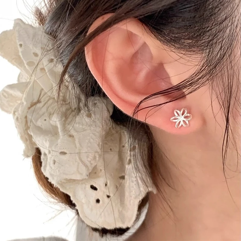 

925 Sterling Silver Korean Version Exquisite Hollow Flowers Stud Earring for Women Fine Jewelry High Luxury Vintage Accessories