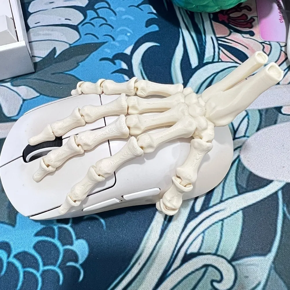 3D Printed Skeleton Hand Realistic Design Flexible Joint Hand Bone Ornaments PLA Material Creative Zombie Festival Props