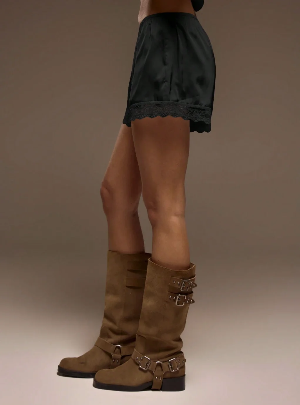 Abbigliamento da casa casual elegante e alla moda da donna colore Ding dimagrante versatile sport all'aria aperta, pantaloncini stringati per tutte le stagioni