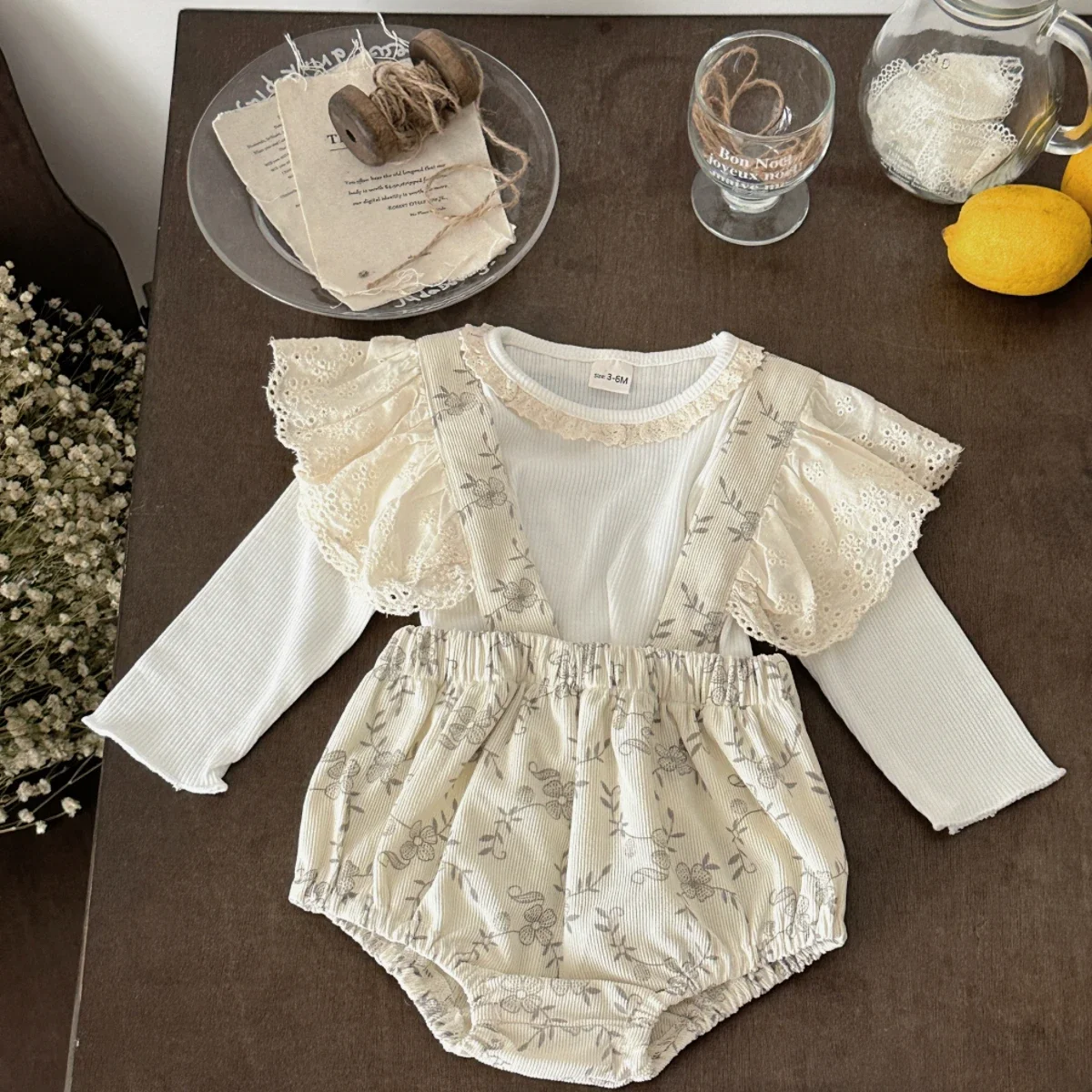 Infant Girl 2Pcs Clothing White Rib Lace Trim Long Sleeve Tee + Floral Print Suspender Bloomer