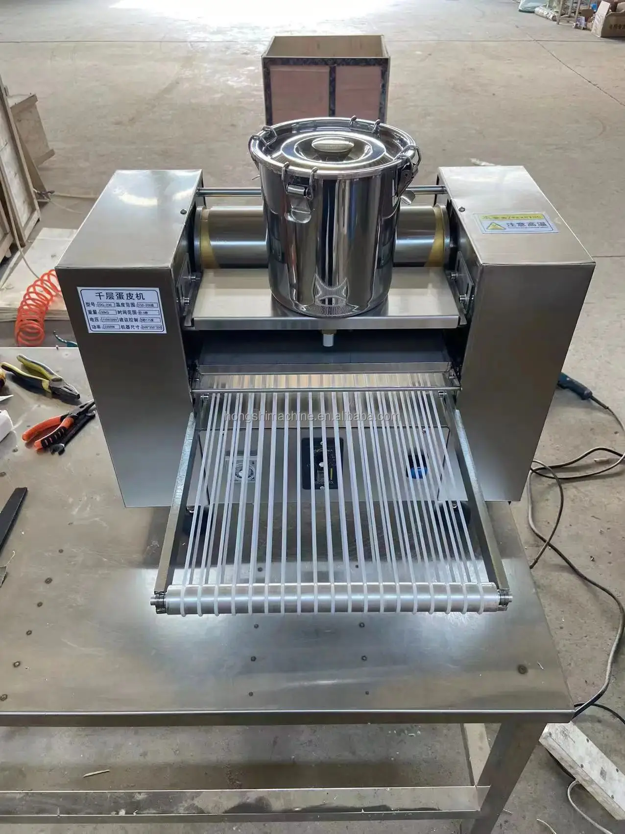 Automatic Commercial Use Thousand Layer Pancake Mini Mille Crepe Cake Machine Mango Durian Spring Roll Crepes Making Maker