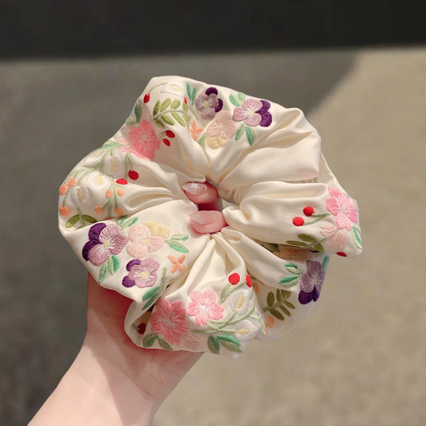 Top Grade Handmade Knit Silky Embroidered Floral Elastic Hair Hands High Quality Weave Cherry Leaf Print Scrunchies Rubber Bands