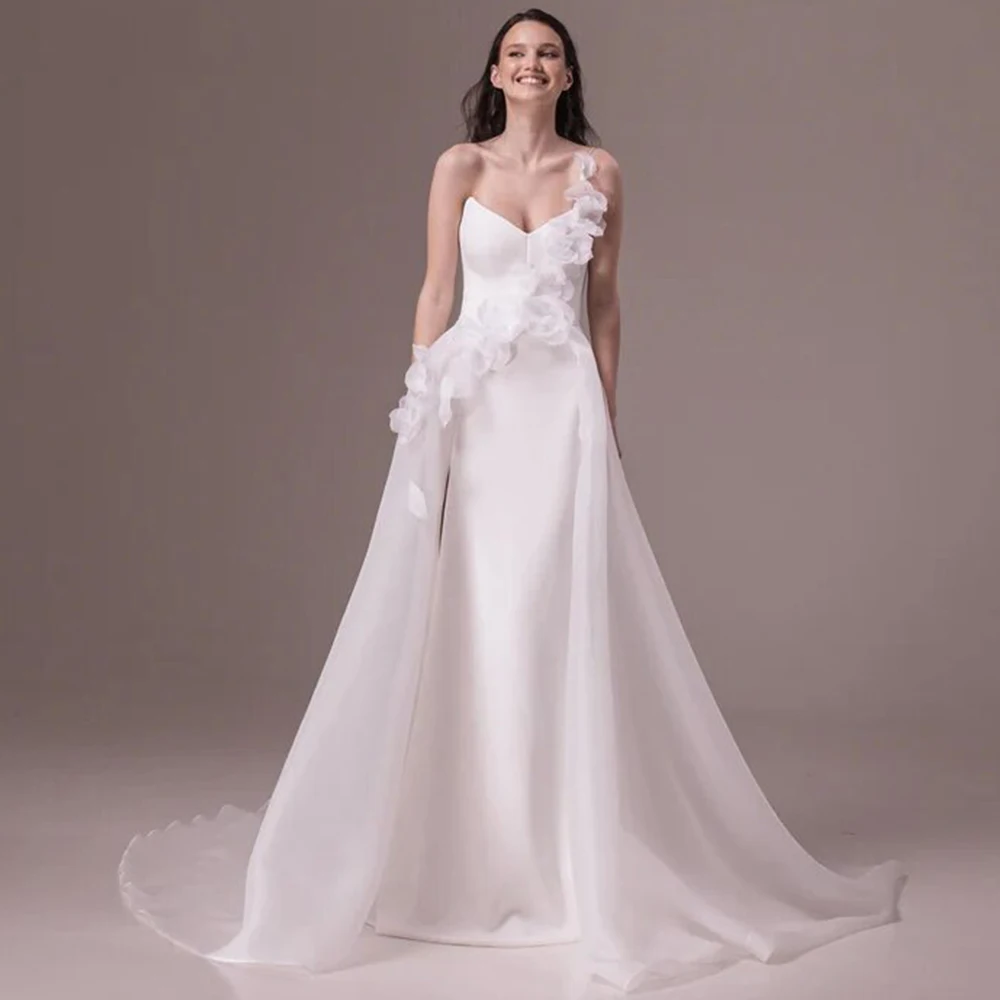 Boho Wedding Dresses Exquisite White Tulle Handmade Flower White Gown Straight Sweetheart 2024 Bespoke Occasion Gown