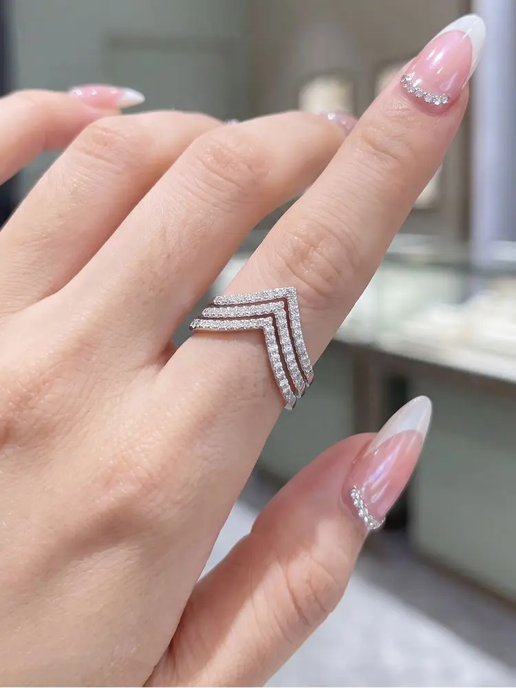 Echte runde Moissanit-Diamant-V-förmige Ringe für Damen, modisch für den täglichen Gebrauch, Jubiläen und Partys, 925er Sterlingsilber, edler Schmuck. – Detail 2