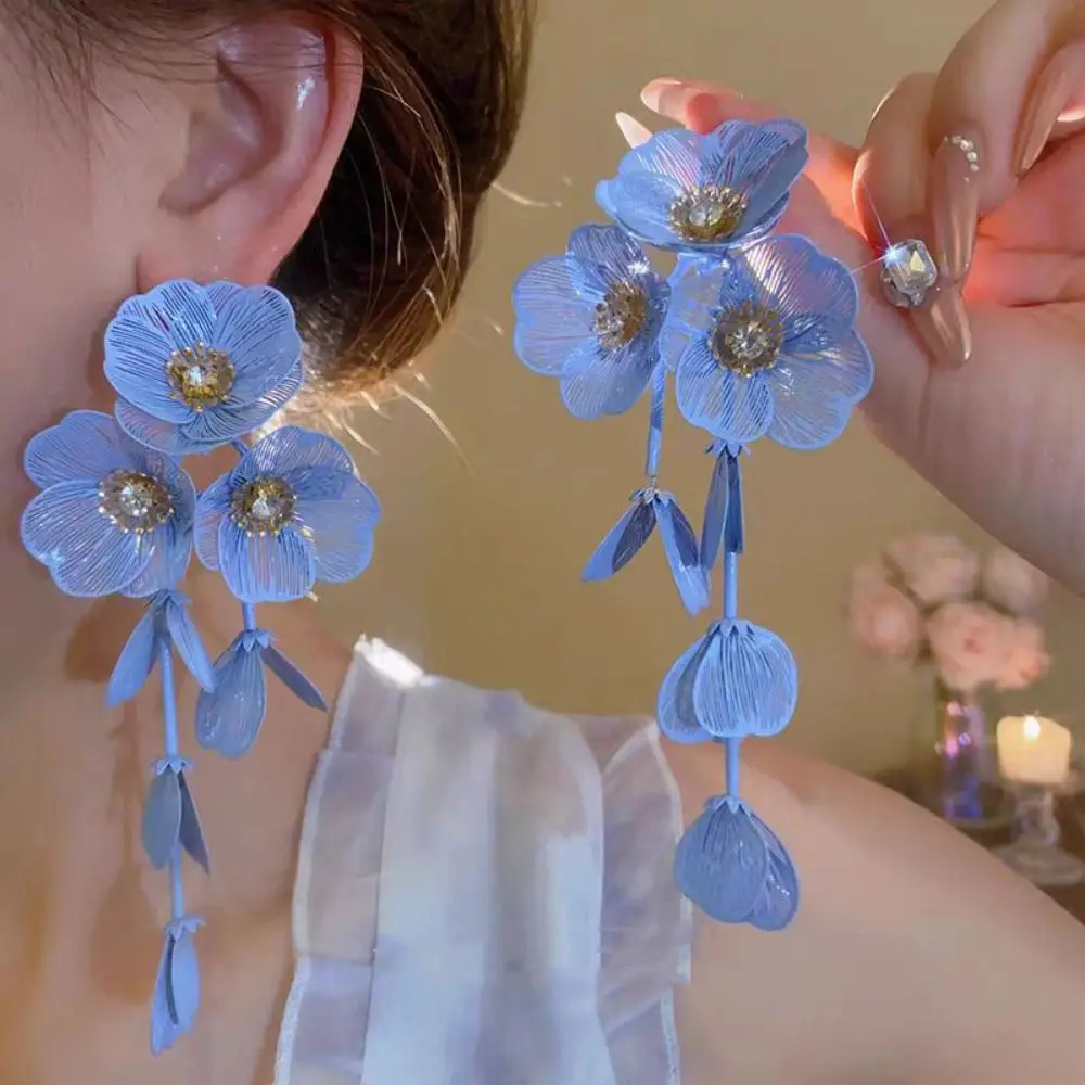 Exaggerated Big Flower Long Tassel Earrings Light Luxury Advanced Sense Women Earrings Metal Temperament Stud Earrings Wedding