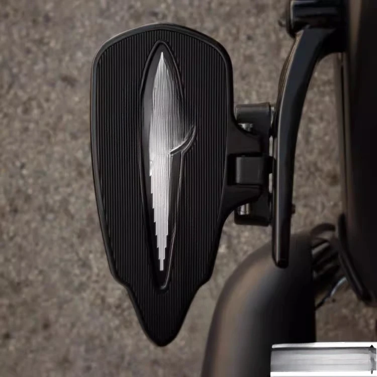 Install a large area of passengers, rest pedal, and rear passenger pedal.