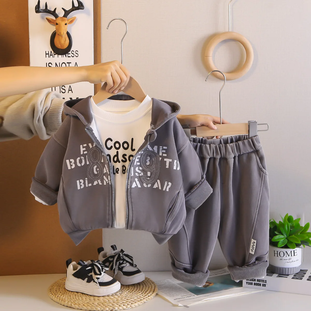 Kids Fall Clothing 2026 Spring Autumn Baby Boy Clothes 1-5T Sporty Letter Zipper Hooded Cardigan Coat + T-shirt + Pants Boys Set