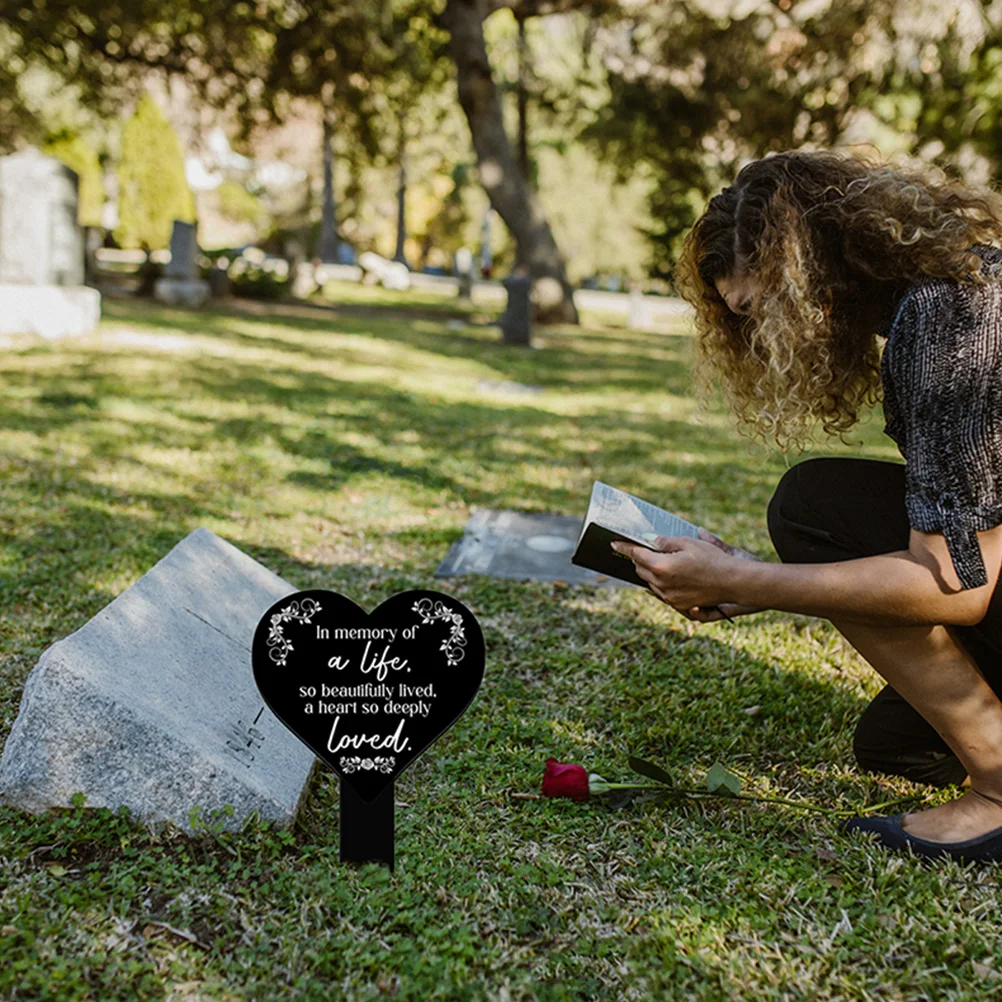 

Commemorative Heart Plaque Stake Black Acrylic Grave Marker Cemetery Decoration Durable Outdoor nament Garden Memorial Suitable