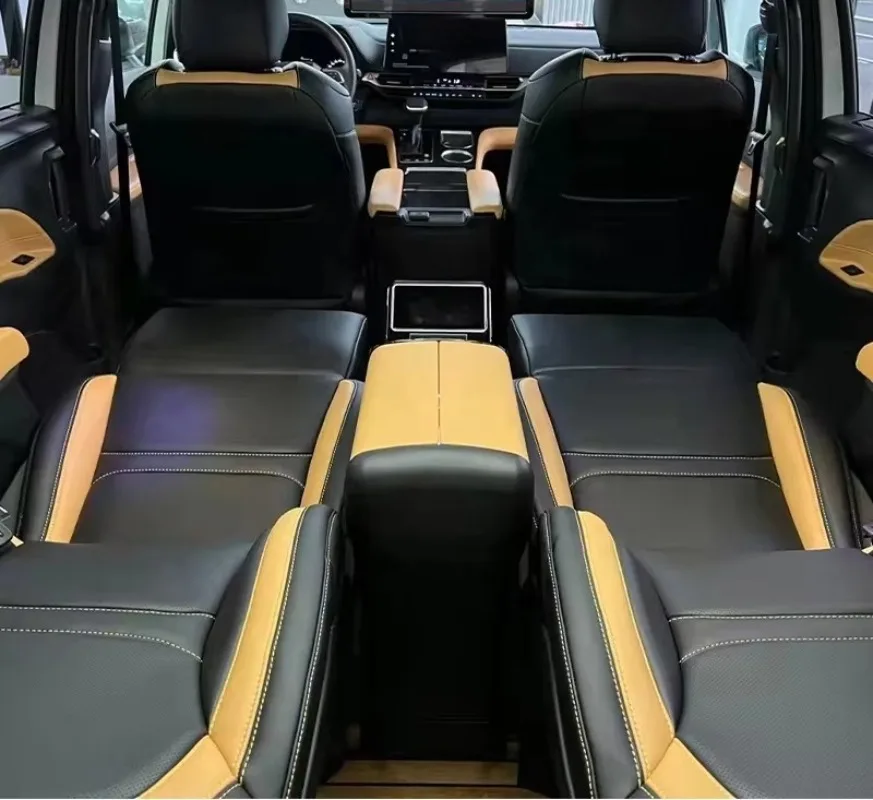 Hot Sale Custom New Business Comfortable  Upgrade Four-seater  Car Seat Full Set