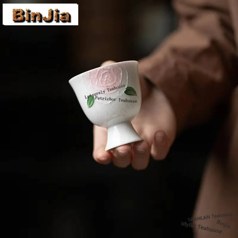 

70 мл белая фарфоровая чайная чашка на высоких ножках, ручная роспись, розовая мастер-чашка, маленькая дегустационная кружка, бутик, милая чашка, подарок для кафе, чайная посуда, поделки