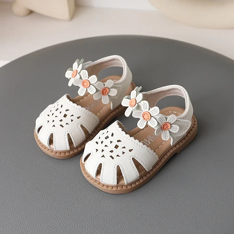 

Cute Sweet Baby Shoes new Girl Shoe Simple Comfort Princess Shoe Fashion Versatile Sandal Anti Slip Soft Soled Baby Walk Shoes