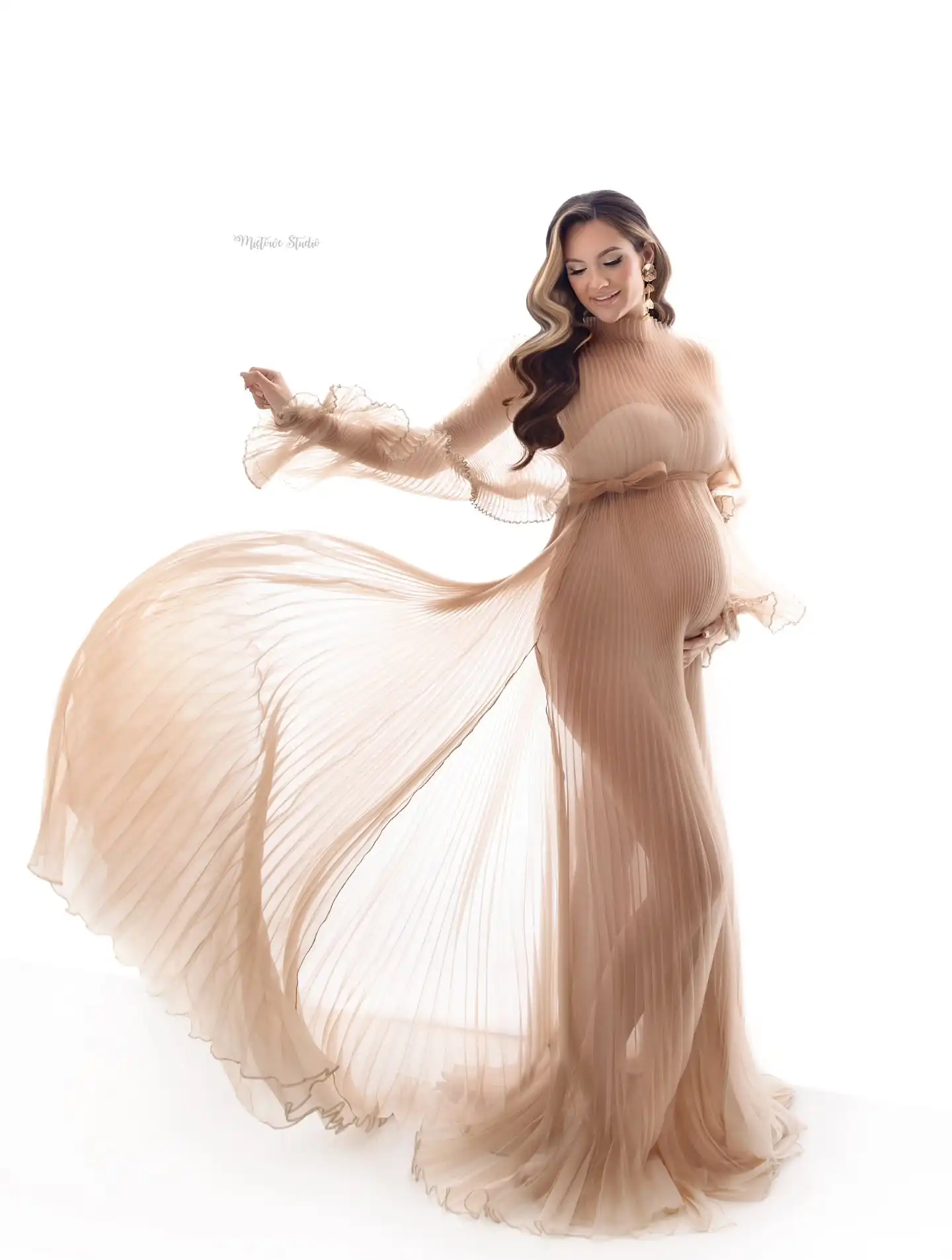 حار الوردي مطوي الأورجانزا فستان حمل التقطت الصور شير الطيات فساتين للحمل فريدة من نوعها انظر من خلال فستان المرأة الحامل مخصص