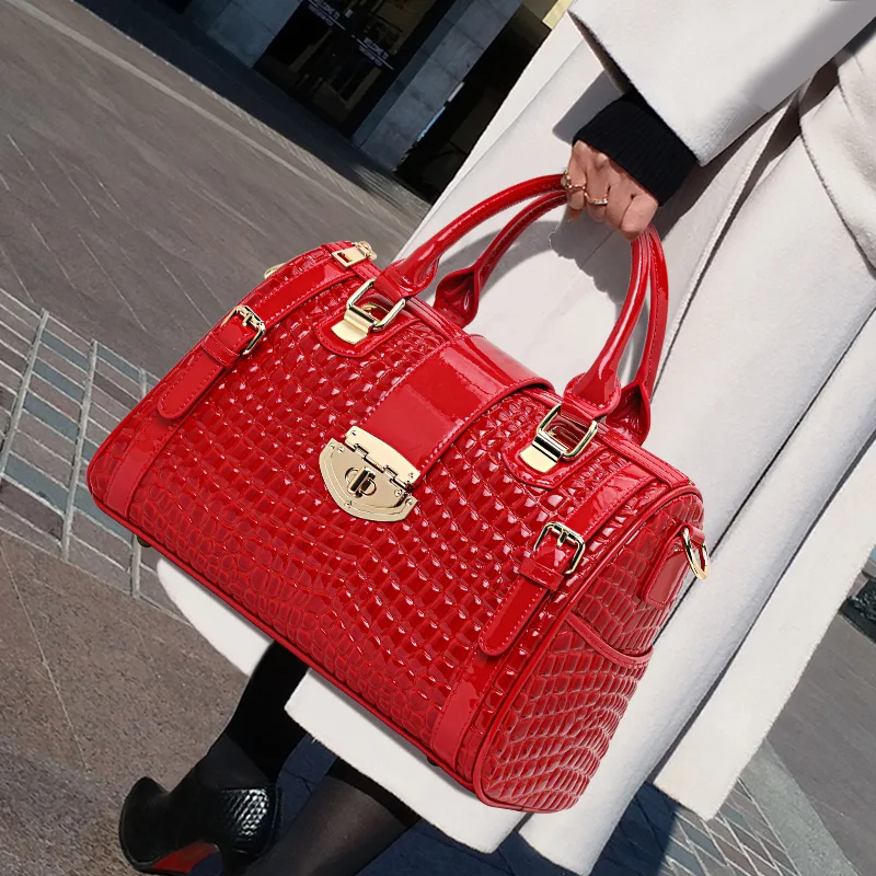 Aidrani Red genuine leather bag, cowhide bag, crocodile-embossed tote bag, Boston bag, high-end commuting women's handbag.