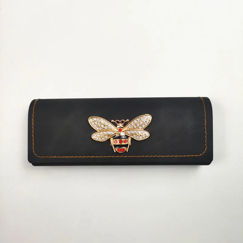 Hard-Shell กรณีแว่นตาผู้ชายผู้หญิงแว่นตา PU หนังแบบพกพา Anti-Extrusion แว่นตากันแดดกล่องเก็บแว่นตาพับกระเป๋า