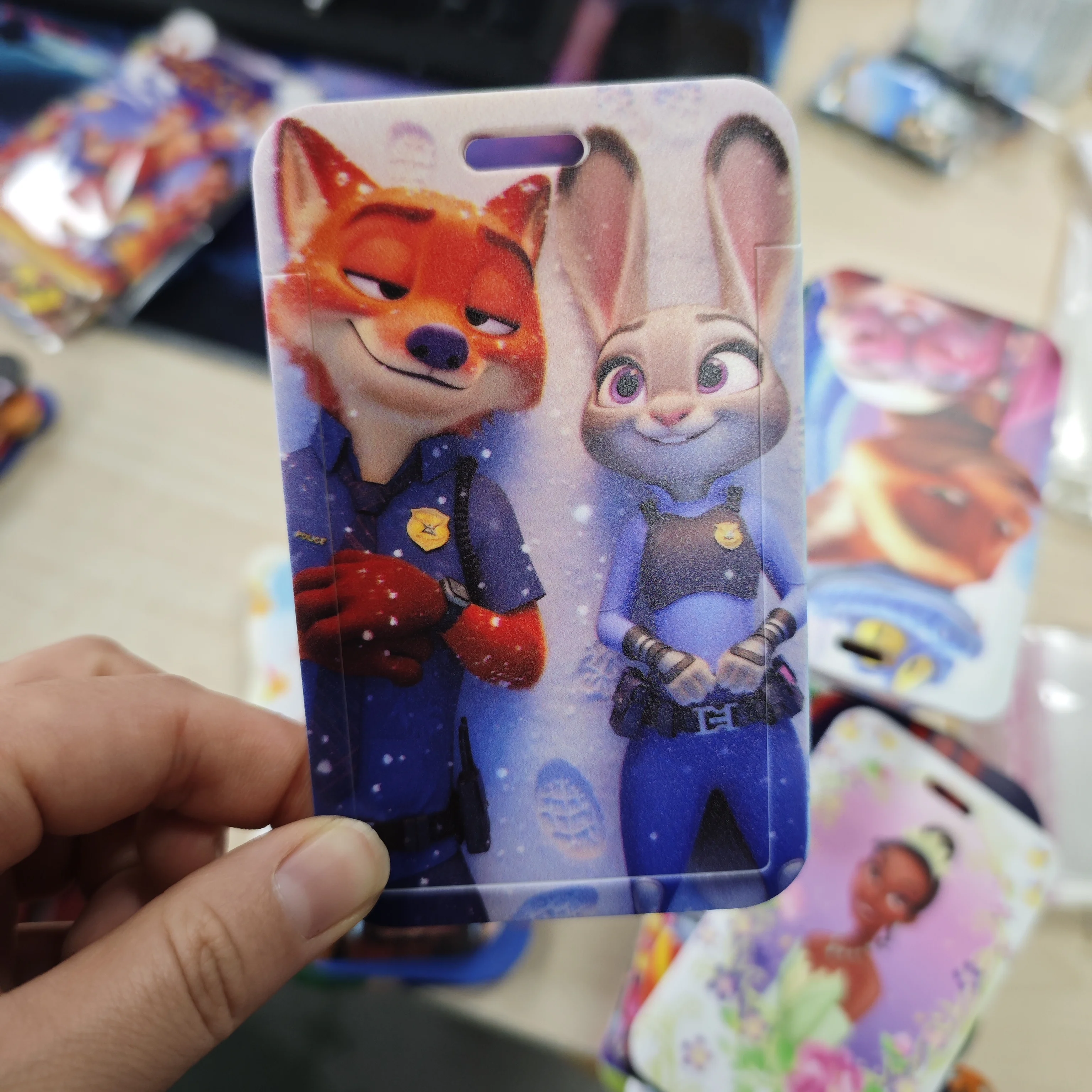 

Zootopia D Card Holder Neck Strap Glitter Acrylic Reel Clip Keychains Student Id Card Lanyard Holder Accessories
