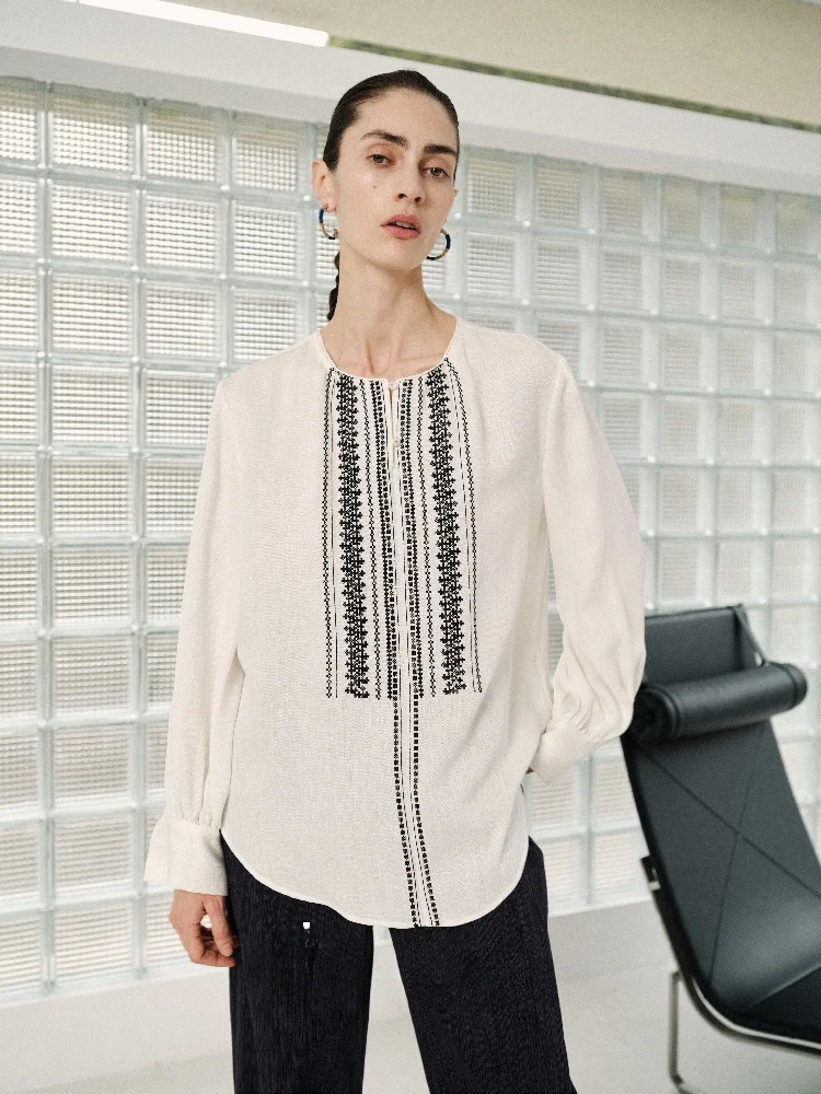 

LevinLove Модная длинная рубашка с вышивкой, новая национальная стильная универсальная приталенная рабочая одежда из смесового хлопка