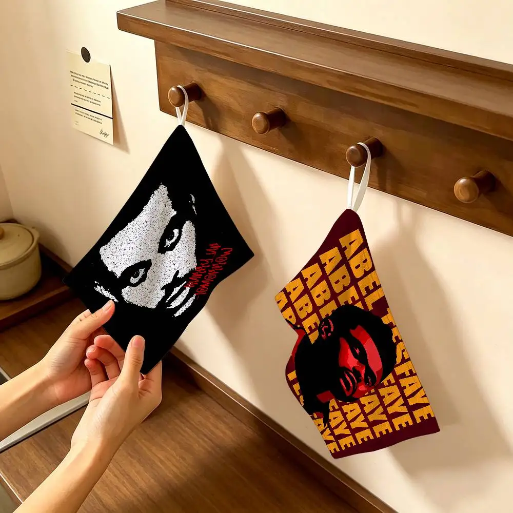 Funny Singer The Weekend Multi-scene Polyester Cotton Towel, Hanging Hand Wiping Cloth for Kitchen Bathroom Hotel