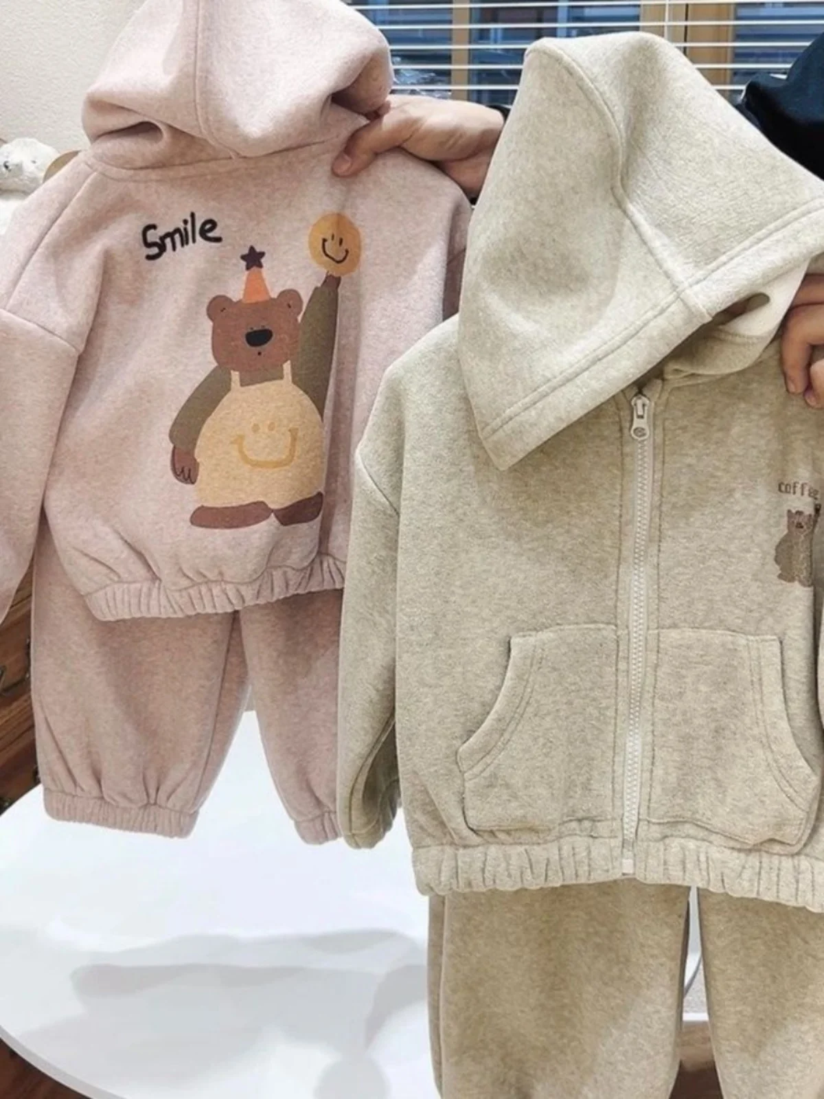 thickened-fleece-cartoon-bear-children's-clothing-set-for-girls-two-piece-winter-outfit-adorable-kids'-wear-casual-style