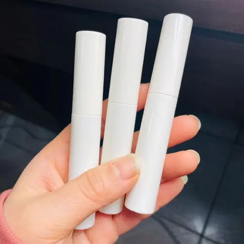 5/10/20/30/100 Uds. Tubos de rímel vacíos de 10ml contenedor de delineador de labios, botella de embalaje cosmético blanco brillante completo al por mayor.