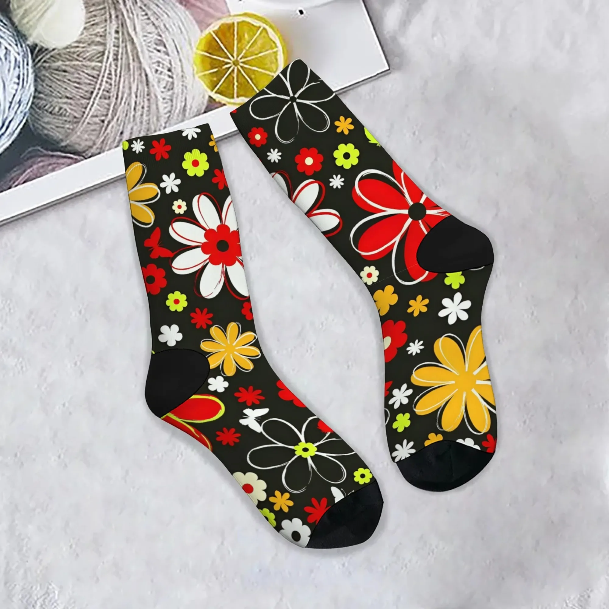 

Bohemia Unisex Retro Color Block Flower Harajuku Style Crew Socks Vintage Pattern Print Socks for Casual & Retro Style Wear