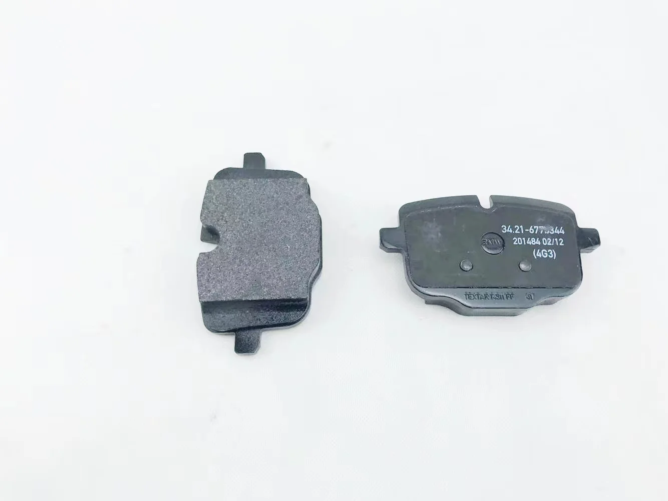 Ceramic Rear Brake Pads 34216867175 FOR BMW G12 G32 G05 G02 740i 750i 530i x-Drive 540i X5 X6 34216857805 34216798196