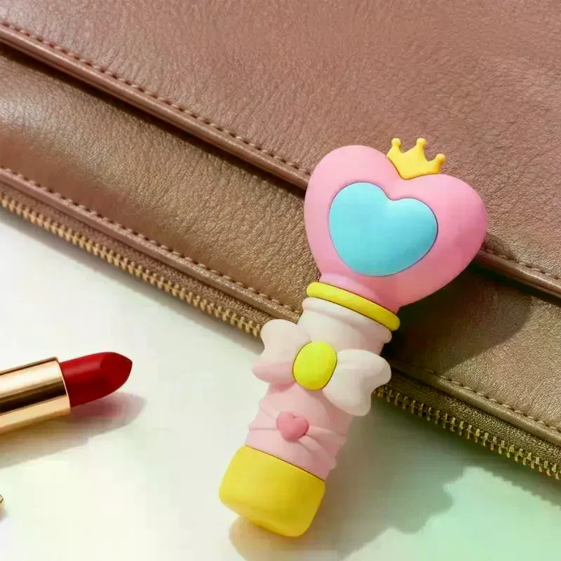 1Pcs 5ml Heart Shaped Magic Wand Atomizer Portable Spray Bottle Mini Makeup Water Spray Travel Essential Cute Sub-bottling