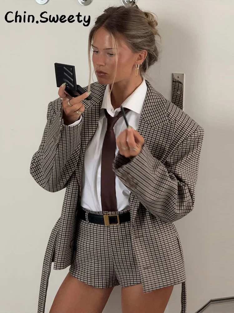 

Уличные женские шорты в клетку на шнуровке, комплекты с свободными лацканами и длинными рукавами, однобортная куртка, короткие брюки, осень-зима 2024, женский костюм