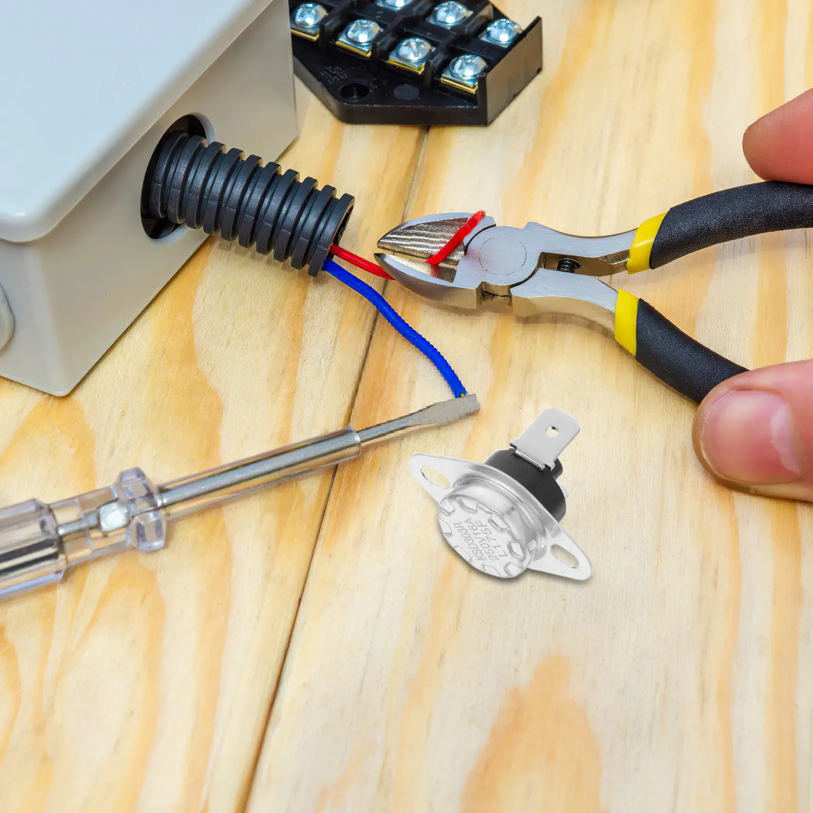 

Промышленный предохранительный выключатель с ручным сбросом, автоматический выключатель для печи, защита от перегрузки для пеллетных печей и каминов