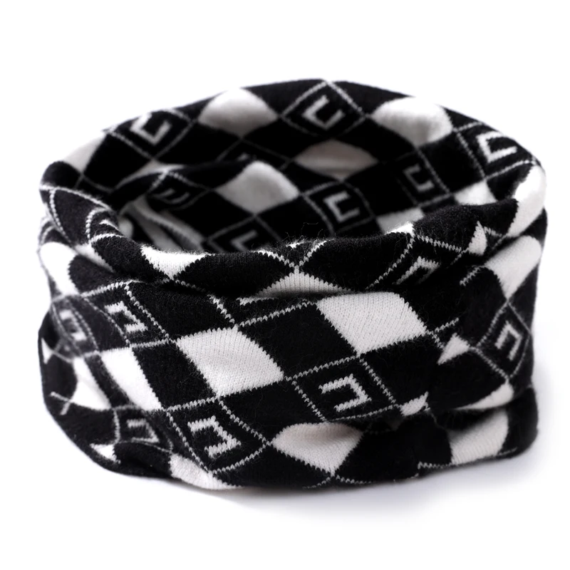 

Elegant Minimalist Thick Core Yarn Earflap Headband Neck Warmer Soft All-Season Outdoor Decorative Cover for Comfortable Style