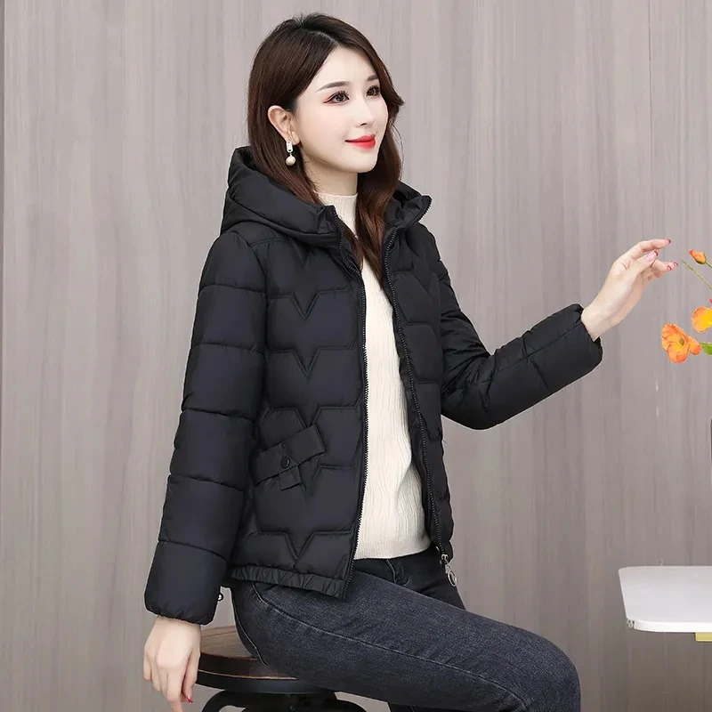 

Women's Jacket 2025 New Winter Parkas Female Down Cotton Overcoat Hooded Casual Thick Warm Padded Short Coat Ladies Outwear Tops