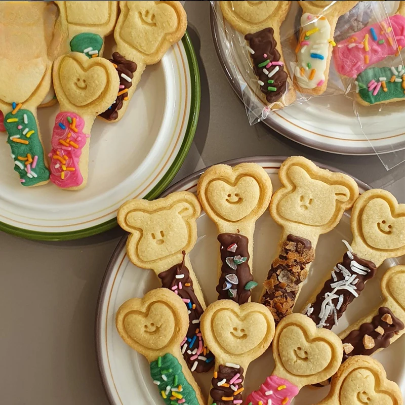 Mini animal de estimação cão gato coelho 3d cortador biscoito dos desenhos animados amor urso torrada biscoito selo cozimento decoração pressionado molde