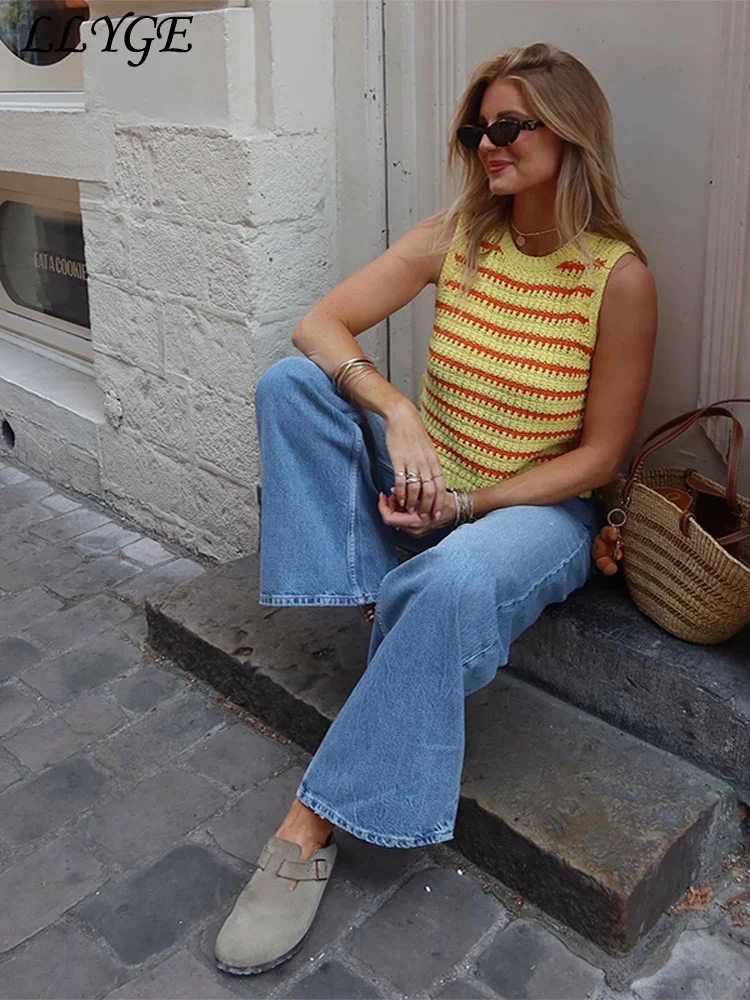 

Street Women's Knitted Striped Vest Contrast O-neck Sleeveless Side Split Female Tops 2025 Summer Lady Chic All-match Knitwear
