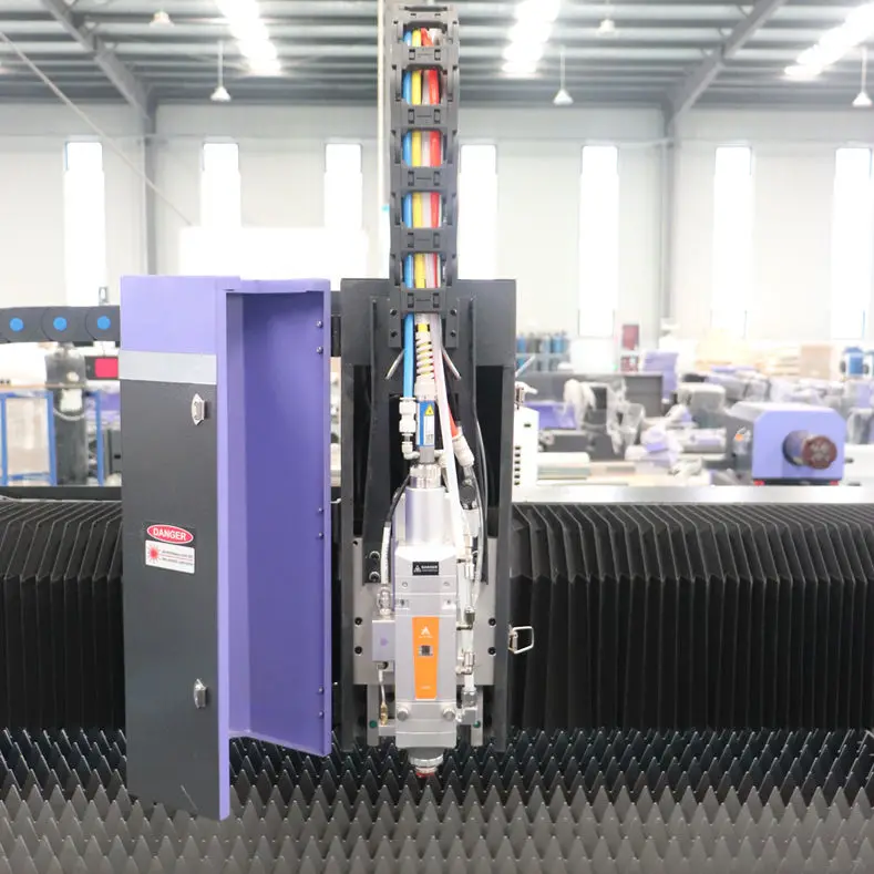 Affordable 1500W 2000W 3000W 4000W Fiber Laser Cutter Au3tech Cyput Controller System for Stainless Steel Laser Cutting Machine