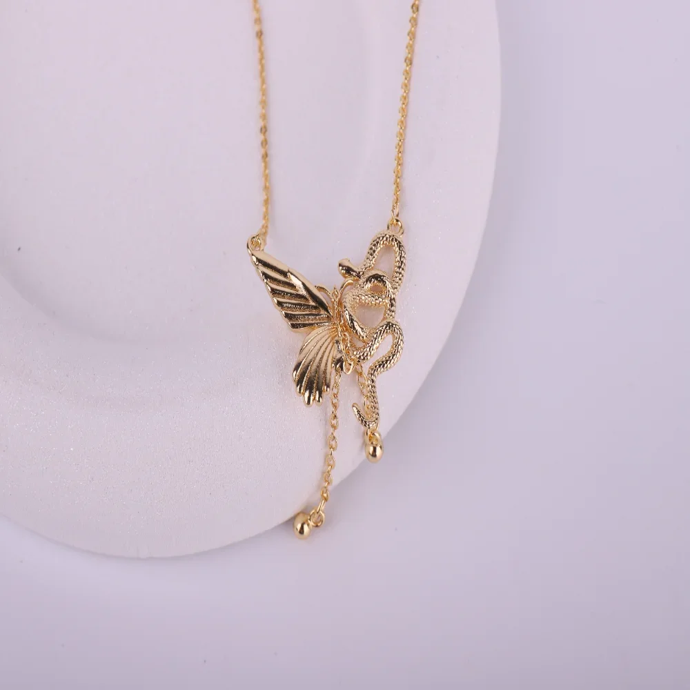 قلادة على شكل فراشة ملفوفة على شكل ثعبان على الطراز الصيني الجديد، إكسسوارات شعر بيضاء فاخرة للنساء، ولد في عام #4