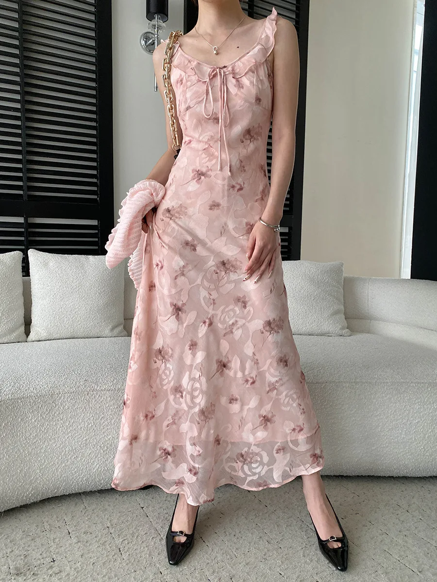Frühlings- und Sommer-Set für Damen: Rüschenkleid mit Schnürung und Blumenmuster sowie Strickjacke – Detail 10
