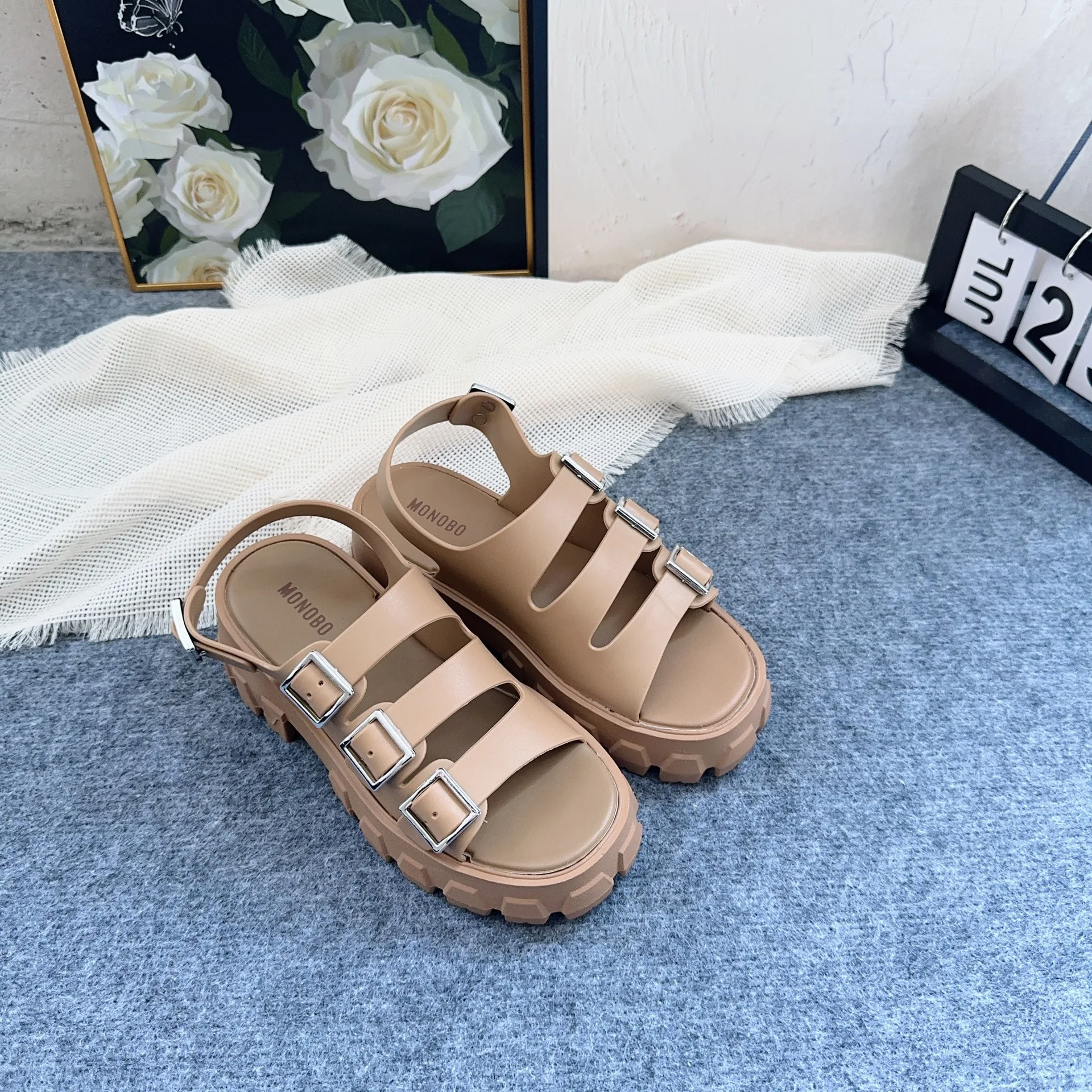 Women New Three-bar Summer Sandal Girl Wear-resistant Fashion Casual PVC Shoes Ladies All Matching High Heel Slides SHW157